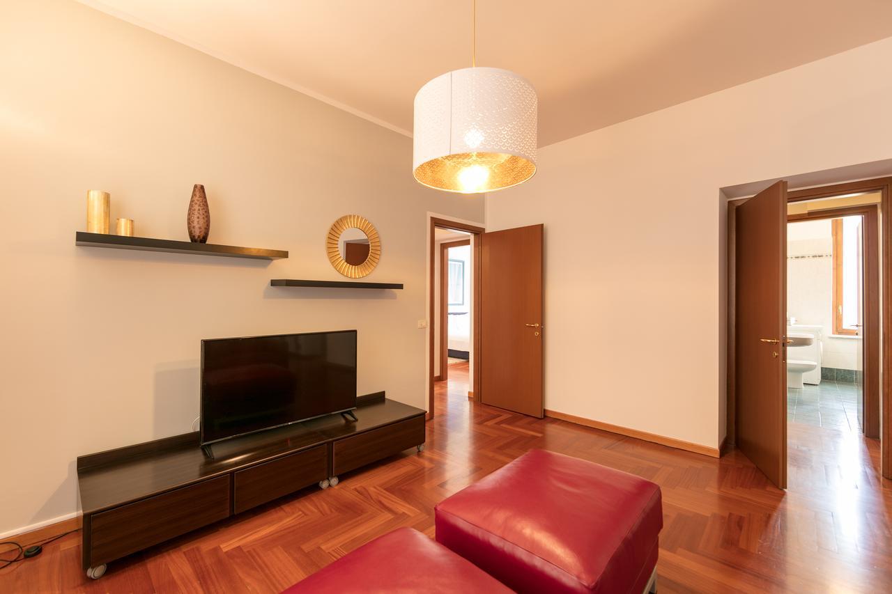 Heart Milan Apartments Corso Como Екстер'єр фото